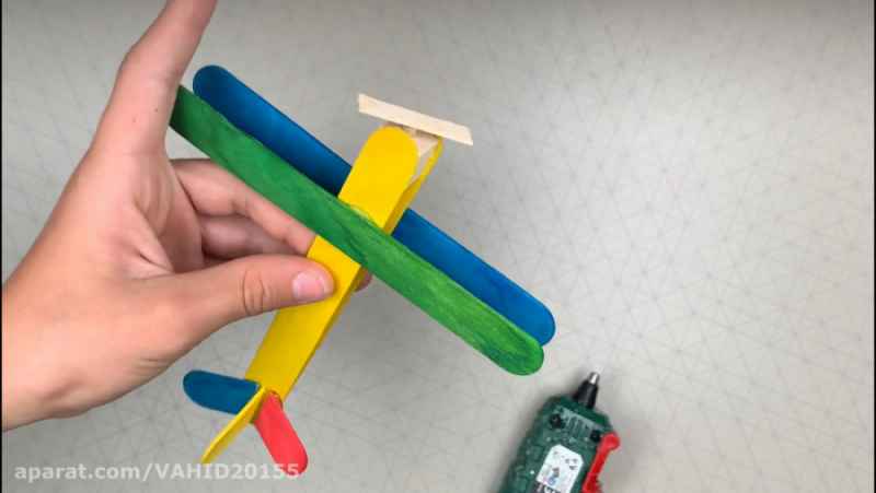 آموزش ساخت اسباب بازی هواپیما با چوب بستنی