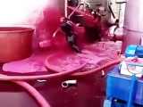 انفجار لوله های کارخانه شراب سازی در ایتالیا