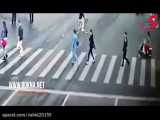 لحظه تصادف وحشتناک خودرو با عابران پیاده در چین