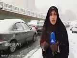 با بارش برف پاییزی تهران قفل شد