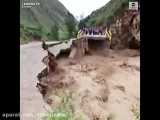 طغیان رودخانه، ریزش کوه و پل در پی بارش شدید باران در پرو