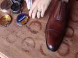 چند روش ساده و سریع برای تمیز کردن کفش چرم در خانه 