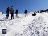 تفریح مردم در ارتفاعات «قله برف‌انبار» قم 