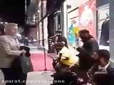 اجرای زیبای اهنگ ( قصه عشق ابی ) توسط نوازندگان خیابانی
