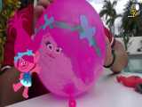 دیانا و روما - دیاناشو - این داستان : Roma and Daddy plays with Balloons  Finger