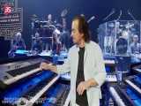 کنسرت زنده‌ی یانی و اجرای قطعه‌ی Santorini