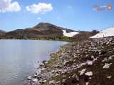 دریاچه زیبا و طبیعت دیدنی در امتداد کوه های زاگرس