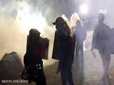 حمله شدید پلیس به معترضان در پورتلند با شلیک مداوم گلوله و گاز اشک‌ور!