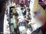 فیلم سرقت ماهرانه دزد طلاهای مغازه طلافروشی در اصفهان