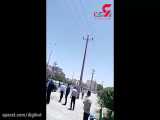 فیلم حمله دست فروشان آبادانی به ماموران شهرداری
