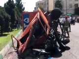 تصادف شدید و واژگونی 2 دستگاه خاور در خیابان شهید باقری
