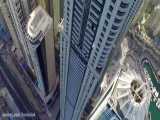 پرش چتربازان از برج دبی