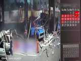فیلم لحظه انفجار جایگاه گاز در نکا / راننده نیسان کشته شد