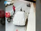سرقت موتورسیکلت پیک موتوری با جعبه در تهران!!