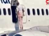 غیر قانونی ترین اقدام خانم مسافر در هواپیما! / مجازات عجیب!