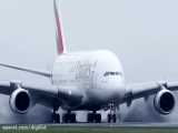 پرواز و فرود هواپیمای مسافربری غول پیکر A380