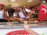 هنر نمایی یک بستنی فروش در ترکیه