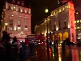 اجرای این قطعه در هوای بارانی لندن واقعا رمانتیکه | داور ملودی
