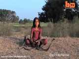 حیات وحش - زندگی باور نکردنی یک دختر هندی با مارهای کبری