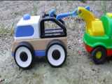 ماشین بازی کودکانه با سنیا : سقوط ماشین پلیس به دریاچه