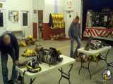 آموزش آتش نشانی پوشیدن لباس و تجهیزات در چند ثانیه