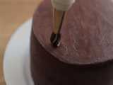 طرز تهیه کیک شکلاتی اریو در خانه