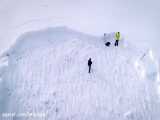 سقوط بهمن عظیم هنگام اسکی در کوههای واساچ در یوتا ، آمریکا !