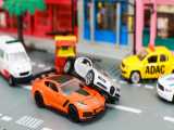 اسباب بازی کودکانه - ماشین بازی - تصادف در خیابان - تنوعی از ماشین کوچولوها