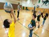 آموزش والیبال|ورزش والیبال|والیبال به کودکان|ورزش( تکنیک توپ گیری در والیبال)