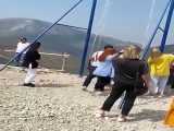 سقوط سقوط خانم ها به درّه از روی تاب - داغستان