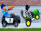 اسباب بازی های جدید سنیا - قسمت 31 - ماشین پلیس جدید سنیا