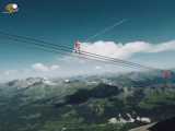 بندبازی بر روی کابل های تله کابین در سوئیس
