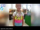 ویدئوی وایرال شده از دختر ۵ ساله روس که توسط مار گاز گرفته شد