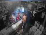 ویدیوی از قمه کشی  مرتضی جعفری، شرور مشهور به  کلاغ مهرشهر   مهرشهر کرج