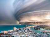 تصاویری آخرالزمانی از گردباد شاهین در سواحل عمان