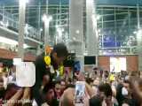 استقبال پرشور از «حسن یزدانی» قهرمان جهان پس از بازگشت به کشور در فرودگاه امام