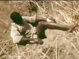شکار مار پیتون با طعمه انسانی در صحرای آفریقا