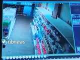 لحظه وقوع زلزله در یکی از فروشگاه‌های شهرستان کوهرنگ