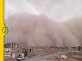 دقایقی قبل طوفان شن در دهشیر یزد