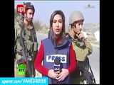 گیر دادن سربازان صهیونیست به خبرنگار خانم فلسطینی و دفاع جوانان از او