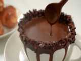 دستور تهیه کیک شکلاتی مرطوب، بدون آرد (فوق العاده ساده!) فقط با دو ماده