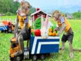 بازی جوجه اردک کوچولو با بچه میمون قسمت 2