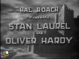 فیلم لورل و هاردی به نام دو سرباز 1931