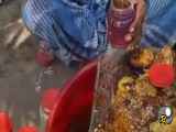 فیلم روش جالب این پیرمرد هندی برای تشخیص عسل اصل از تقلبی