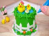 آموزش کیک مینیاتوری : تزئین کیک مینیاتوری بنفش خوشمزه