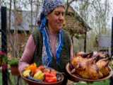برنامه زندگی روستایی - آشپزی در طبیعت 149 - دلمه کلم پخت غذای سنتی آذربایجانی