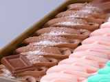 لذت آشپزی | طرز تهیه بستنی شکلاتی کرم دار مخلوط برای جشن ها 2024