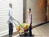کمک کردن به مردم