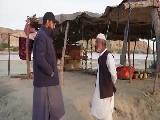 مرد بلوچ اهل بلوچستان که انگلیسی حرف میزند 
