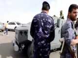 محک خودروی زرهی آمریکایی هاموی توسط سربازان روس در میدان جنگ